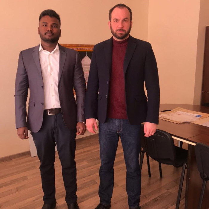 Dr.Raj kumar with University officials