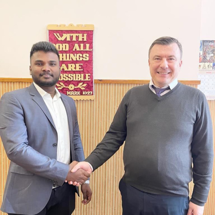 Dr.Raj kumar with University officials